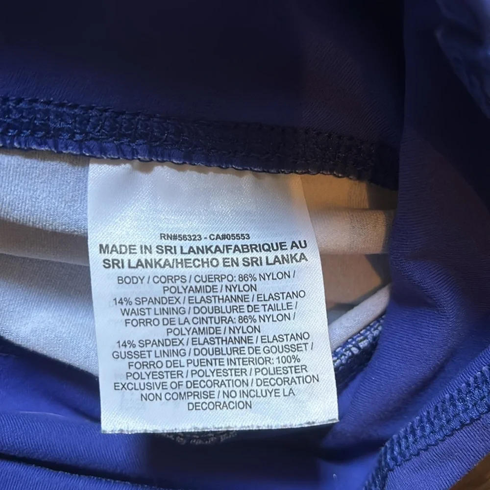 Nike Capri Purple and White Leggings - Picture 4 of 5